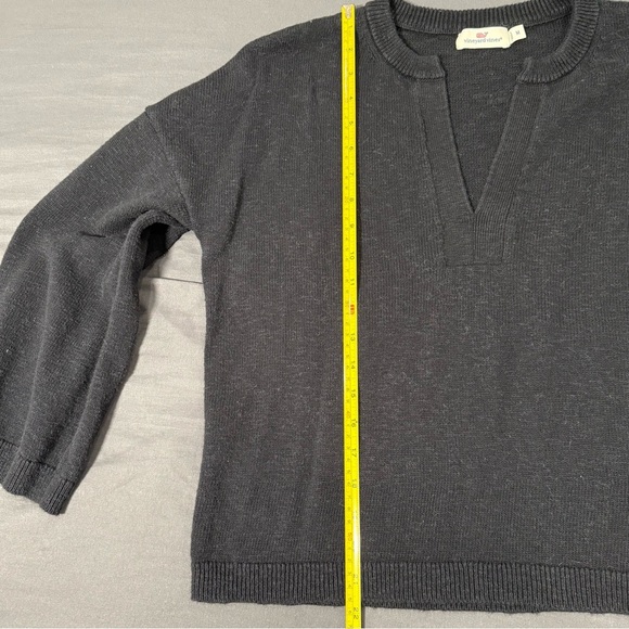 Vineyard Vines Charcoal Gray V-Neck Knit Sweater | Size M - Picture 8 of 9